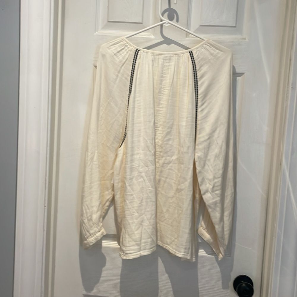 NWT Old Navy blouse with keyhole detail SZ Xlarge - Picture 6 of 9